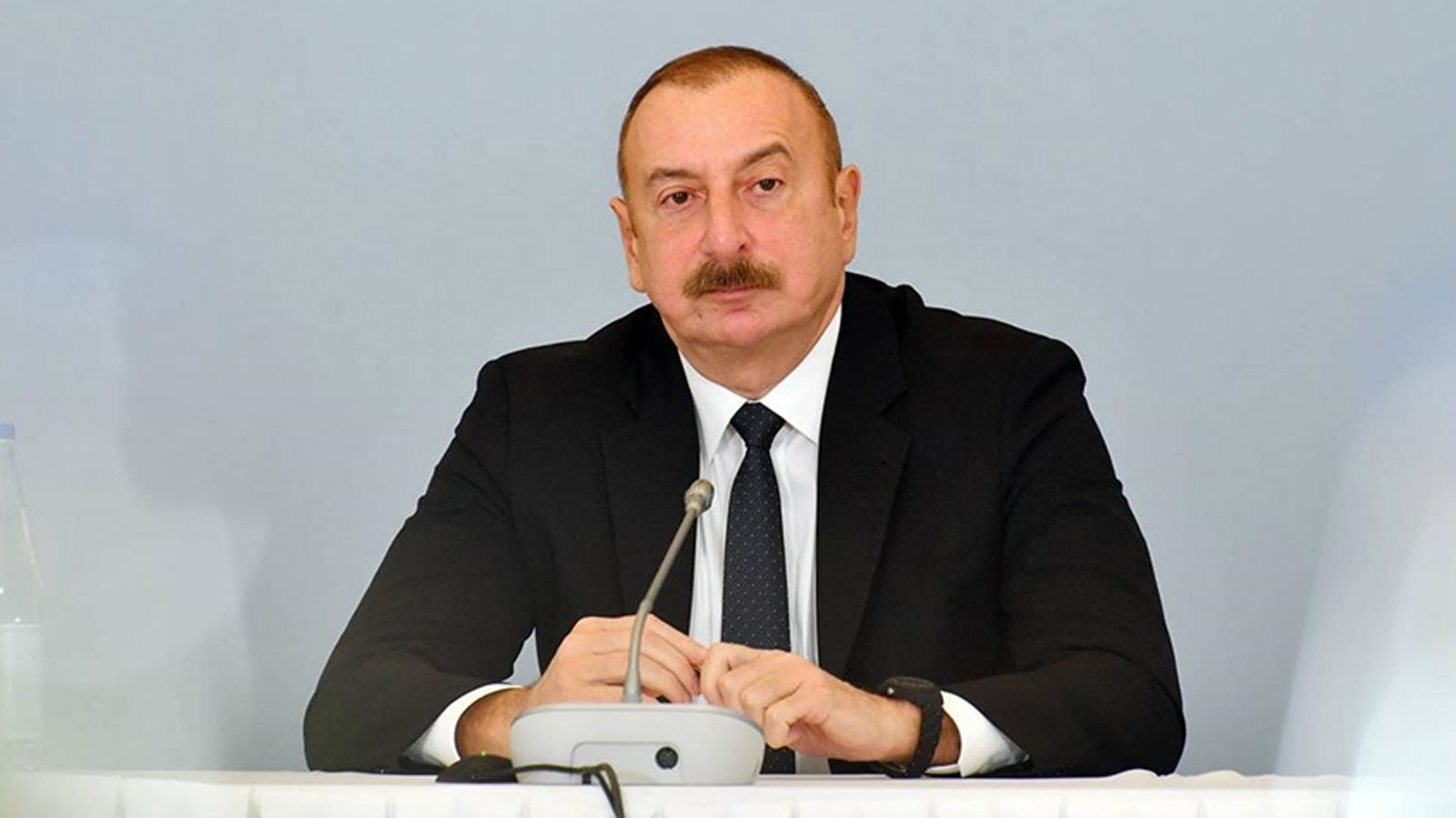 Aliyev, Rusya'nın Azerbaycan'ın Kiev Büyükelçiliğine yaptığı saldırıların kasıtlı olduğunu söyledi
