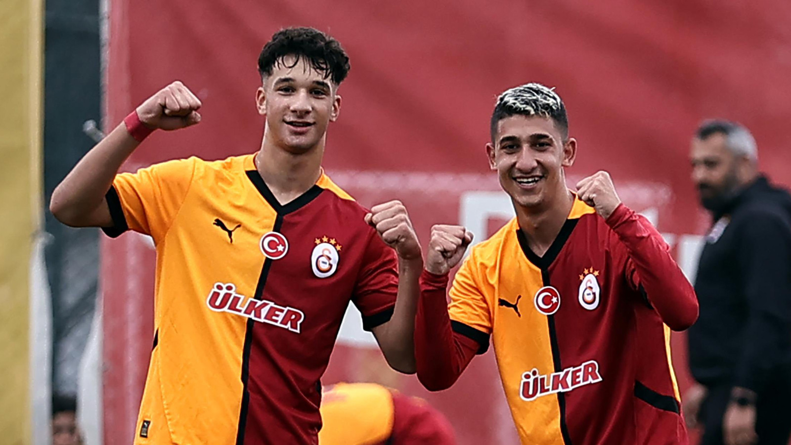 Fenerbahçe, Galatasaray'ın evladını alıyor