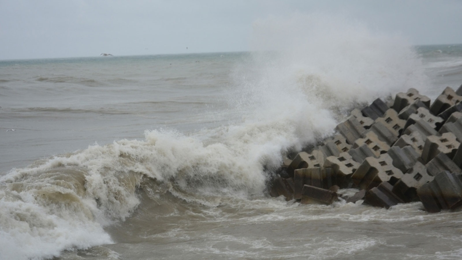 Valilikten Marmara Denizi için vatandaşlara fırtına uyarısı