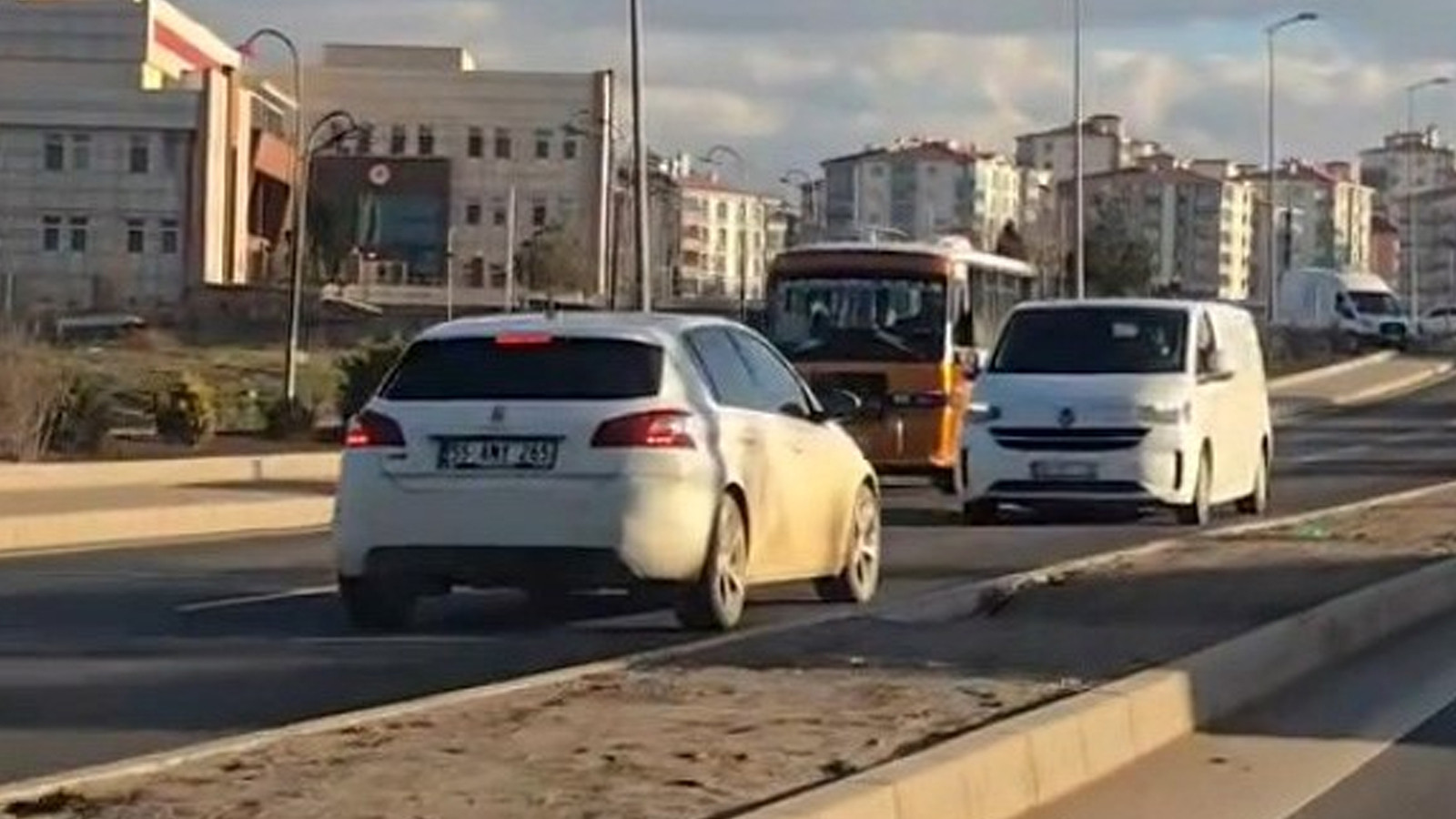 Ankara’da aracıyla ters şeride girdi, cezayı yedi