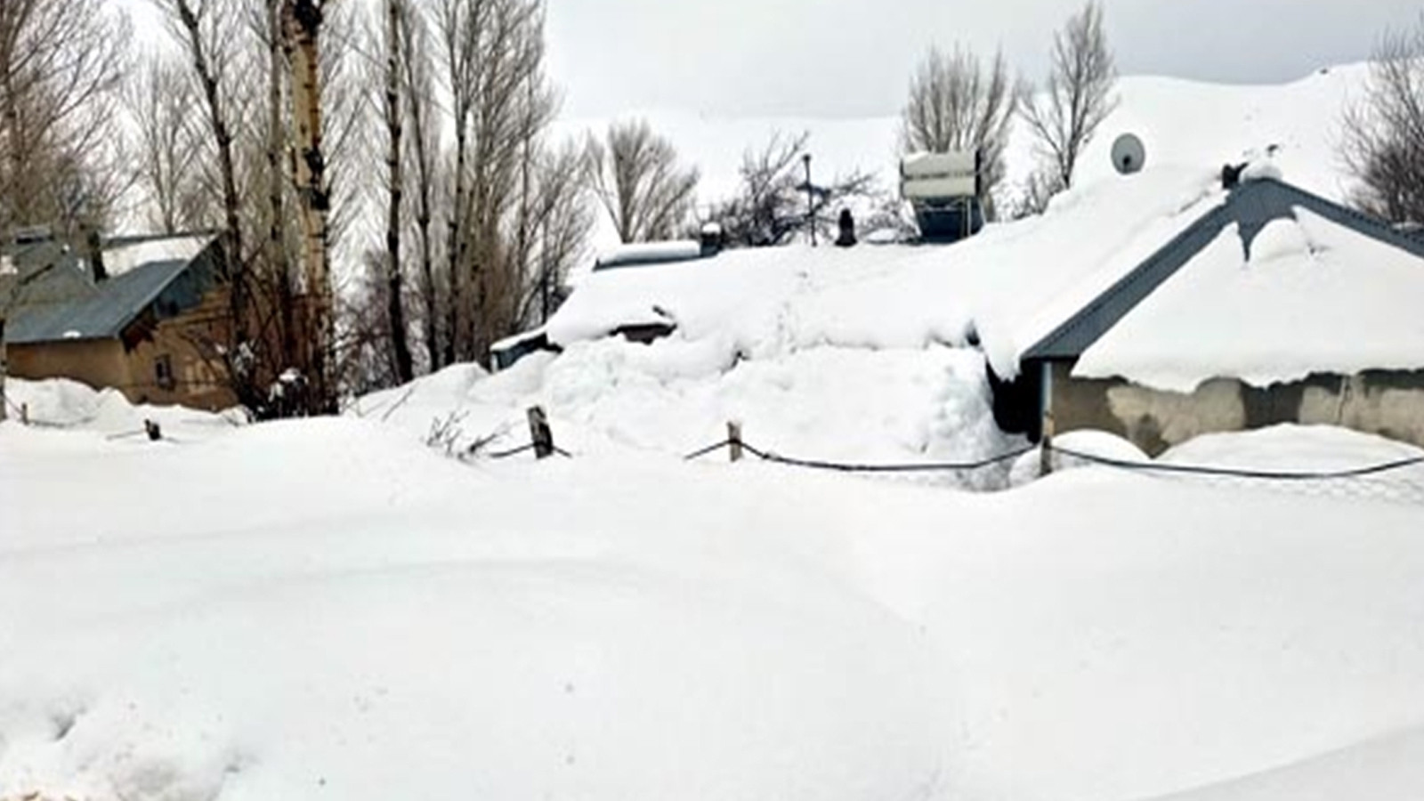 Bir ilimiz kar yağışına teslim! Kalınlığı 2 metreyi aştı