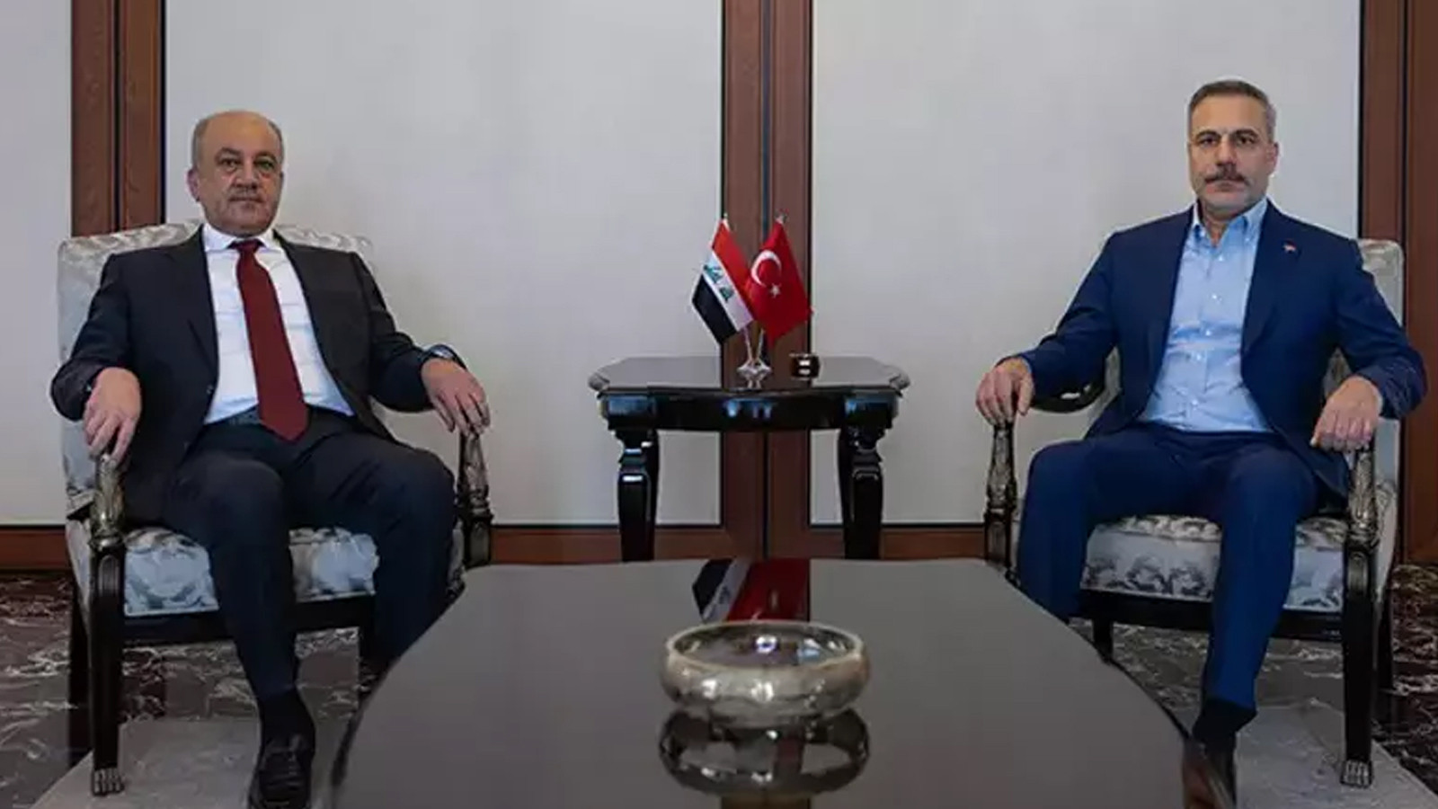 Dışişleri Bakanı Hakan Fidan Irak Savunma Bakanı Abbasi ile görüştü