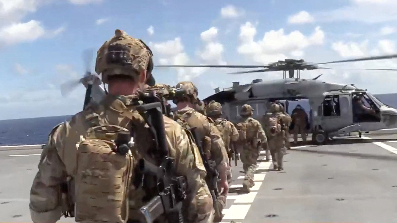 Hint Okyanusu'nda operasyon: ABD, İran ve Rusya bağlantılı gemiye el koydu