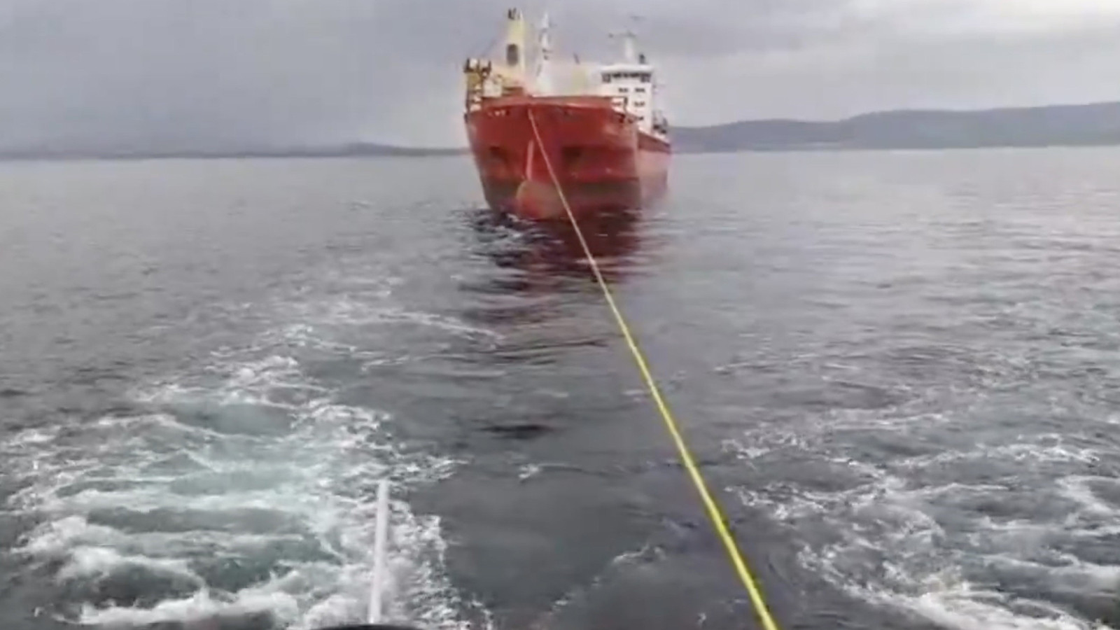 Çanakkale Boğazı’ndan geçen kuru yük gemisi makine arızası yaptı