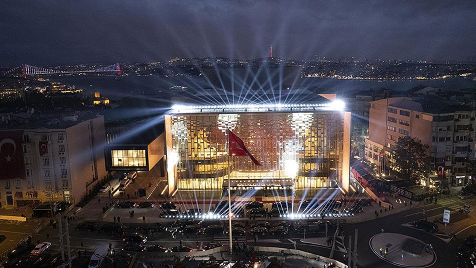 Cemre gönüllere düşüyor