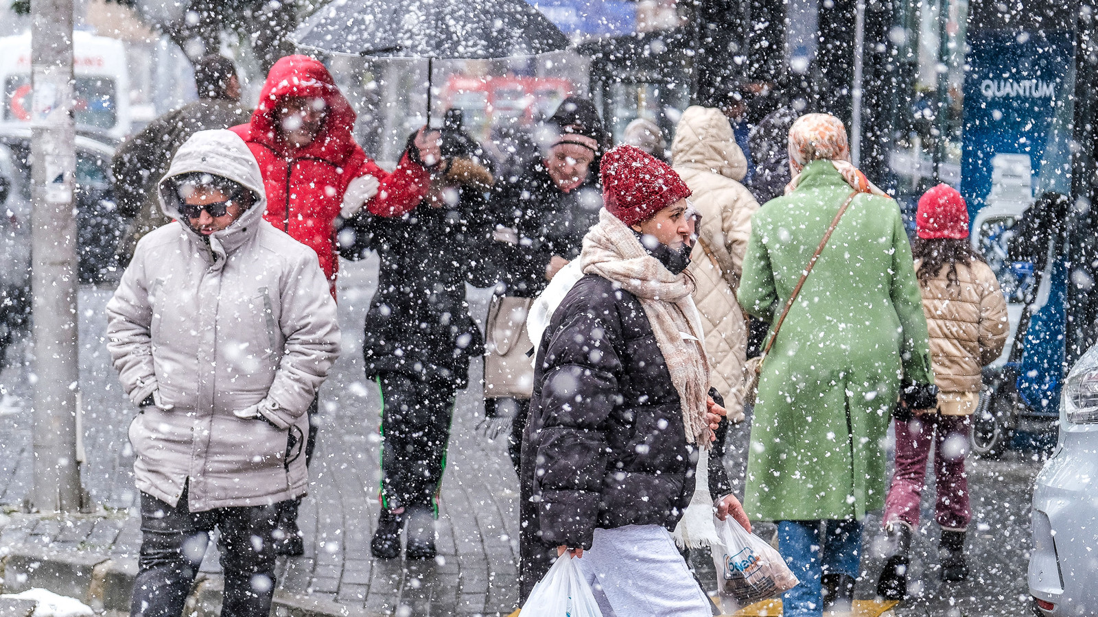 Kar geri dönüyor: Meteoroloji 39 kent için alarm verdi: İstanbul, Ankara...