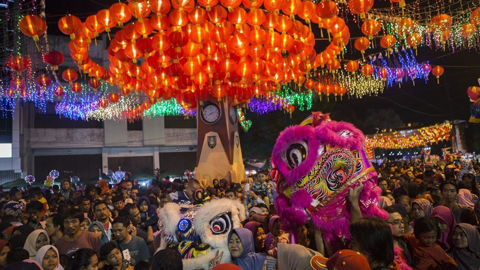 O tarihte duş alanlar, çöp atanlar ve ev süpürenler yandı! Şansınız akıp gidebilir