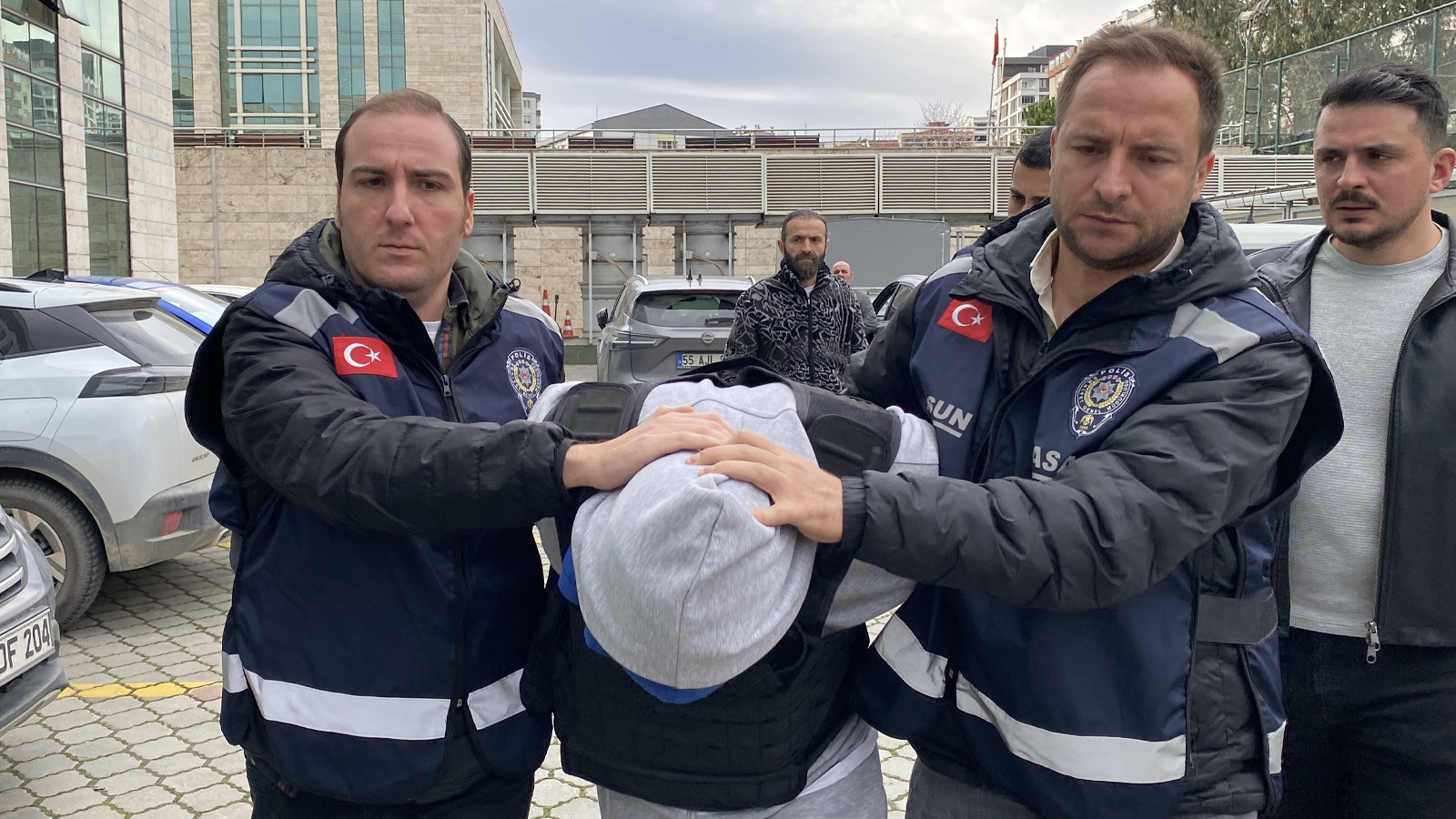 19 yaşındaki Yiğit'i 20 bin lira yüzünden katletmişler