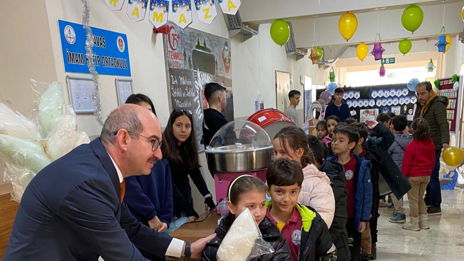 Araştırma: Okullarda "Ramazan Süslemeleri"ne toplumun yüzde 60'ı destek veriyor