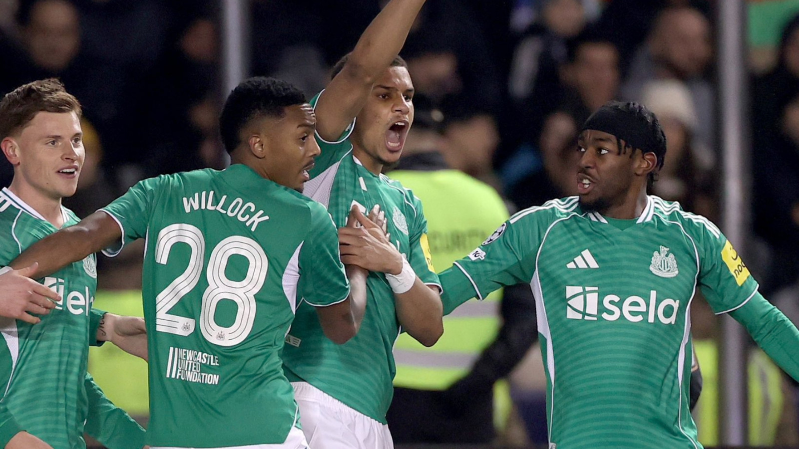 CANLI YAYIN | Karabağ - Newcastle United