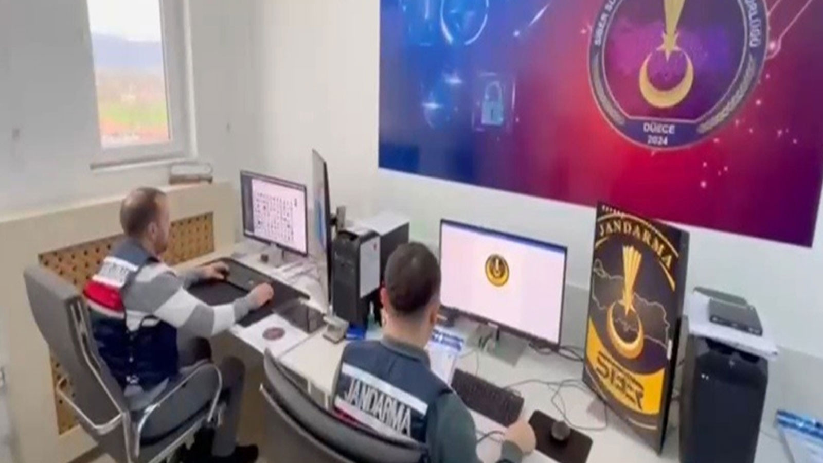 Düzce'de ünlü kişilerin yapay zeka görüntüleriyle dolandırıcılığa 2 tutuklama