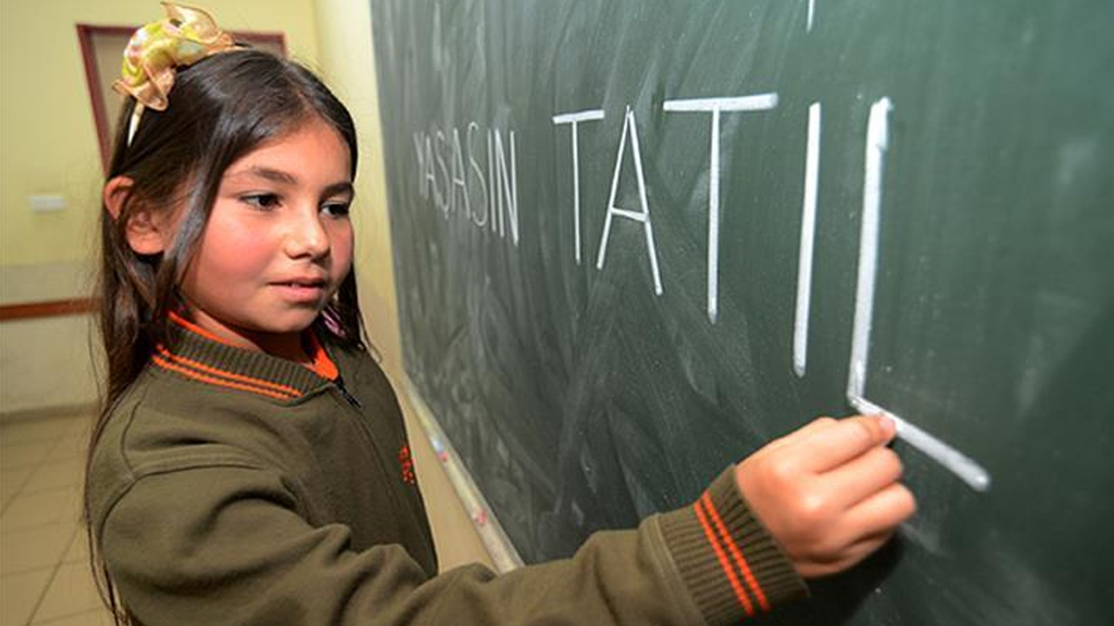 Kars'ta yarın 19 Şubat Perşembe okullar tatil mi?