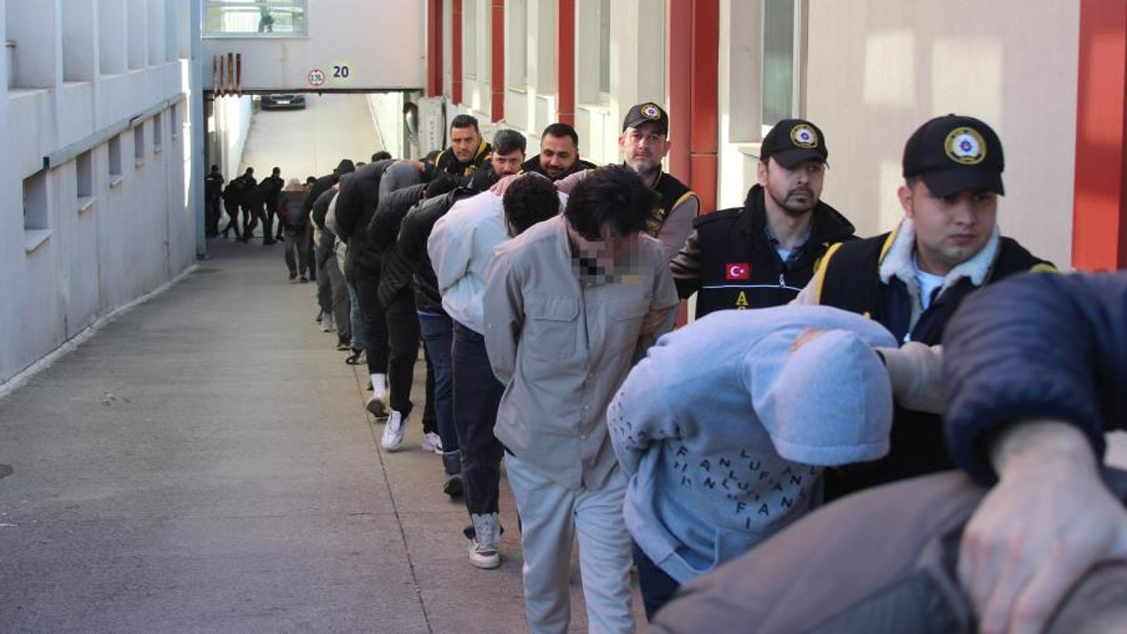 "Son Reçete" operasyonu: 69 kişi gözaltına alındı, 87 milyon TL'lik mal varlığına el konuldu