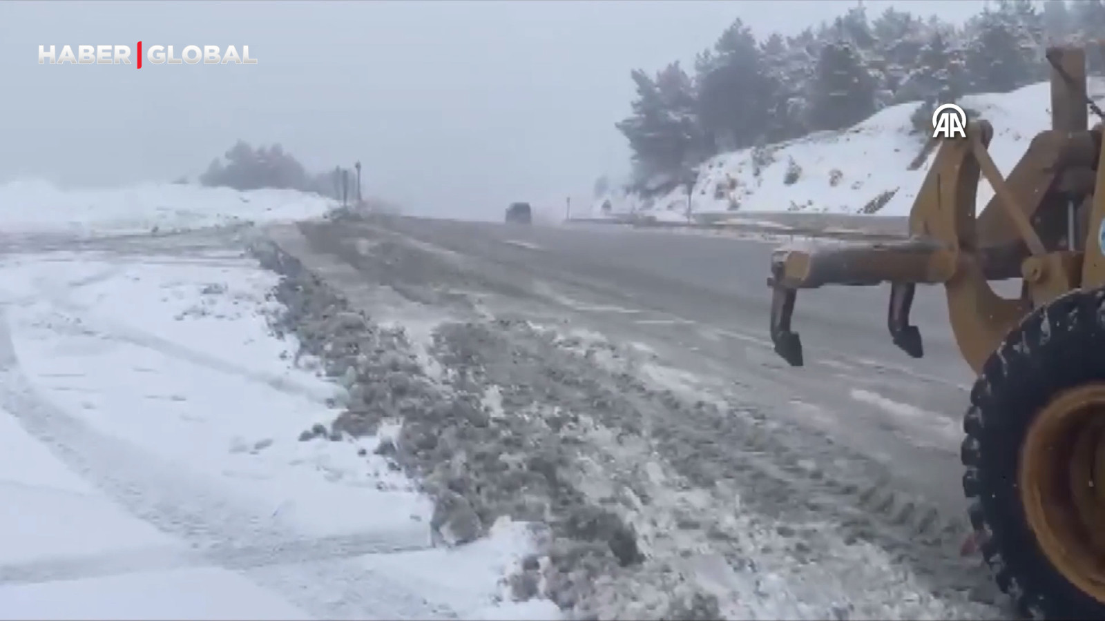 Tokat-Sivas kara yolunda yoğun kar yağışı