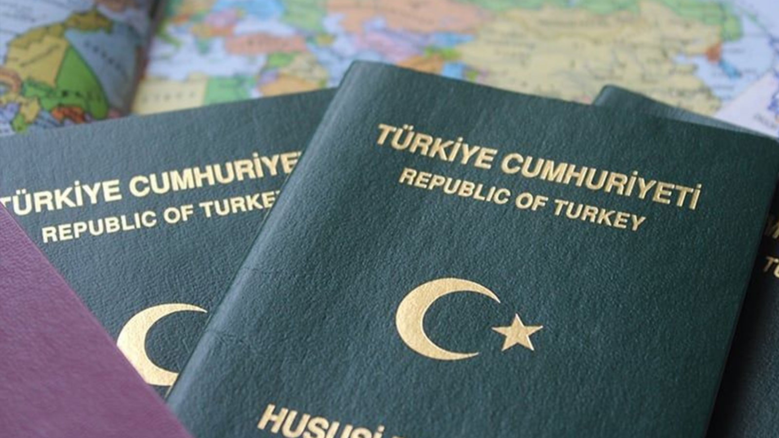 Üç meslek grubuna daha yeşil pasaport! Teklif Komisyon’a sevk edildi