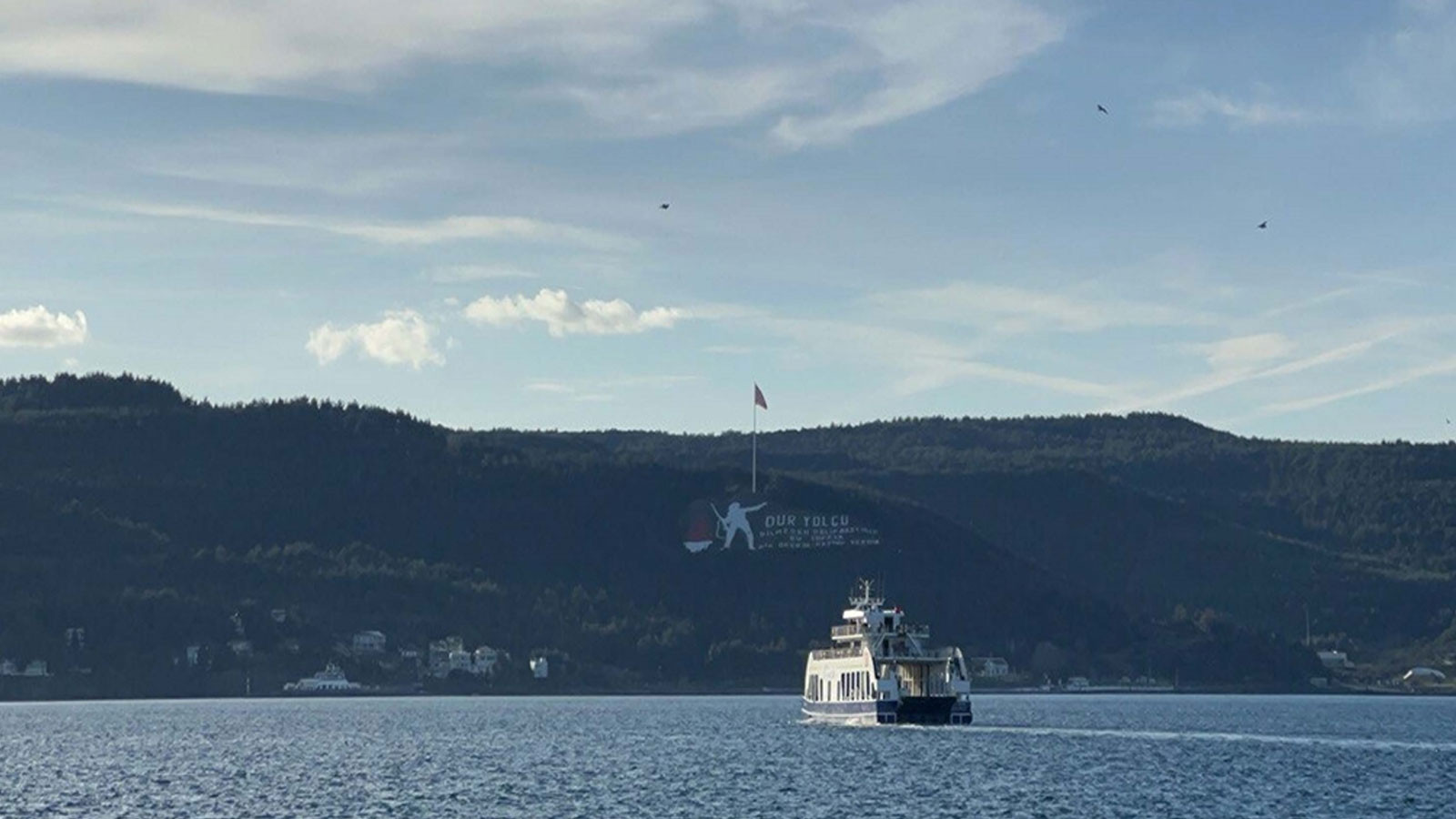 Bozcaada ve Gökçeada'da feribot seferleri iptal edildi