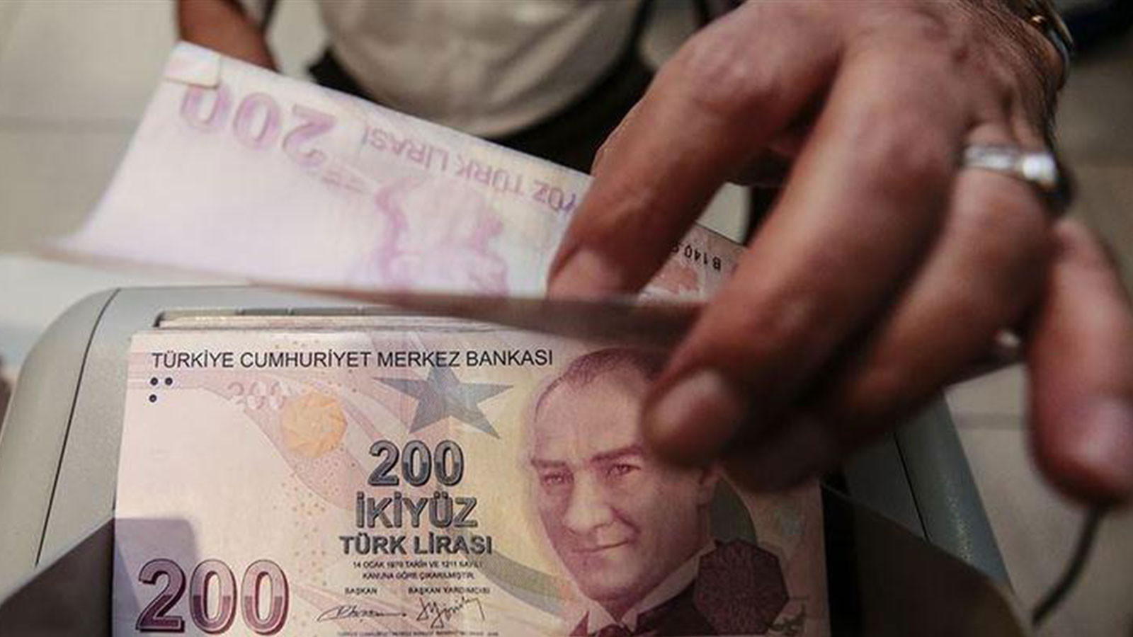 Bu oyuna sakın gelmeyin! Kredi notunu yükseltip 'yüksek limitli' kredi yalanıyla milyonluk vurgun!