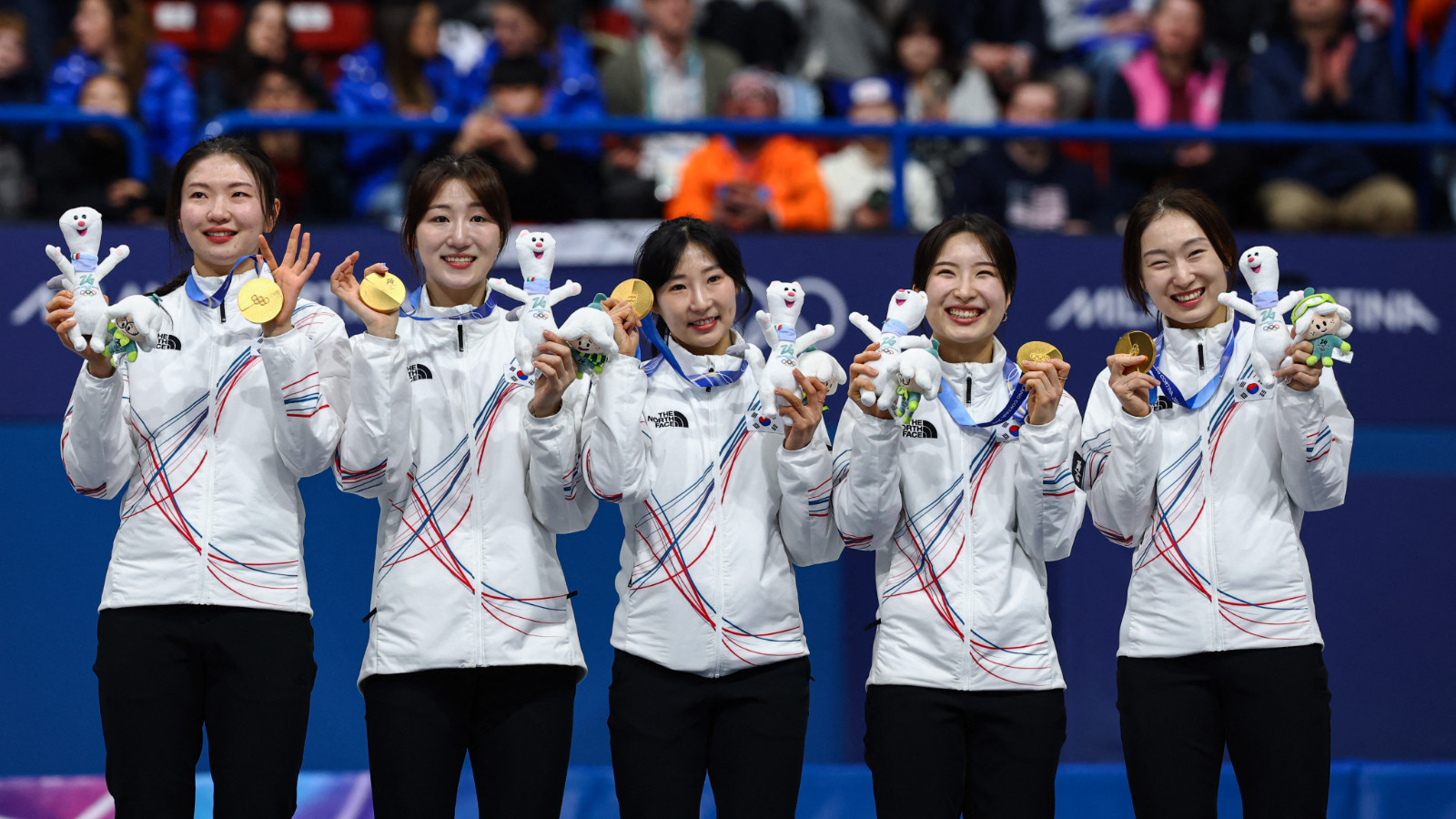 Güney Kore, 3 bin metre bayrak kategorisinde altın madalya aldı
