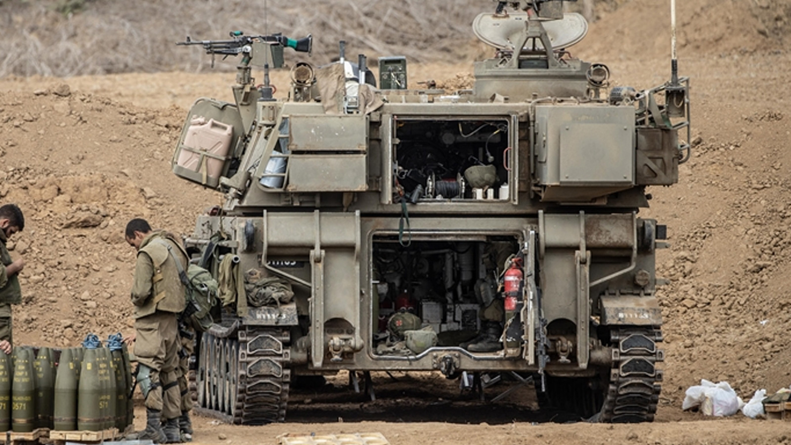 İsrail ordusu, Lübnan'ın doğu ve güney bölgelerine saldırılar düzenledi