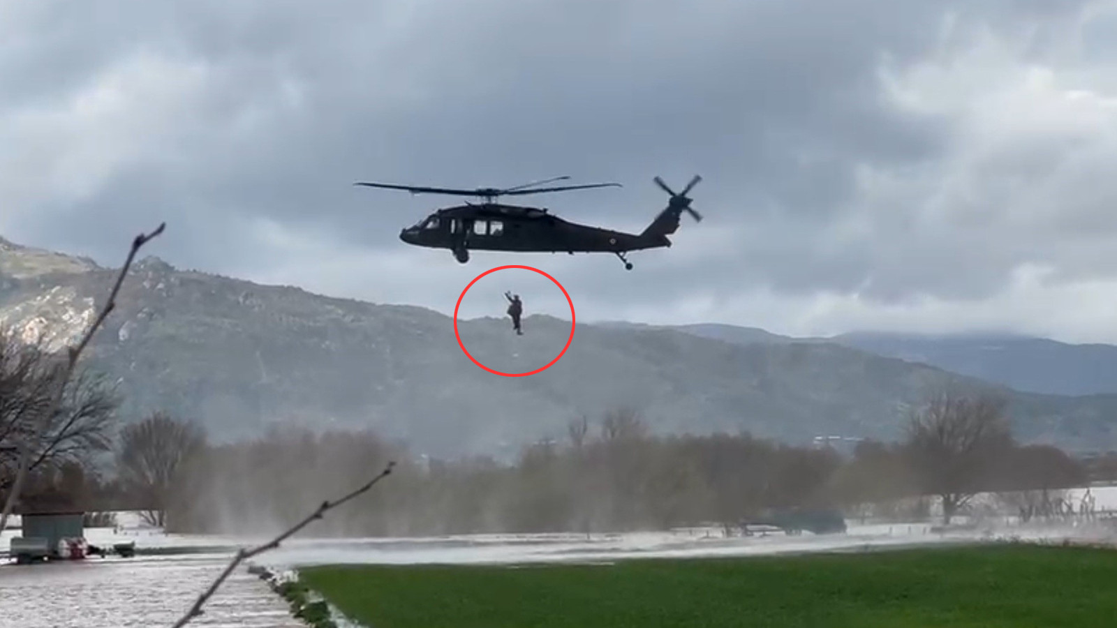 Yer Aydın... 1 hafta sonra fark edildi, helikopterle böyle kurtarıldı!