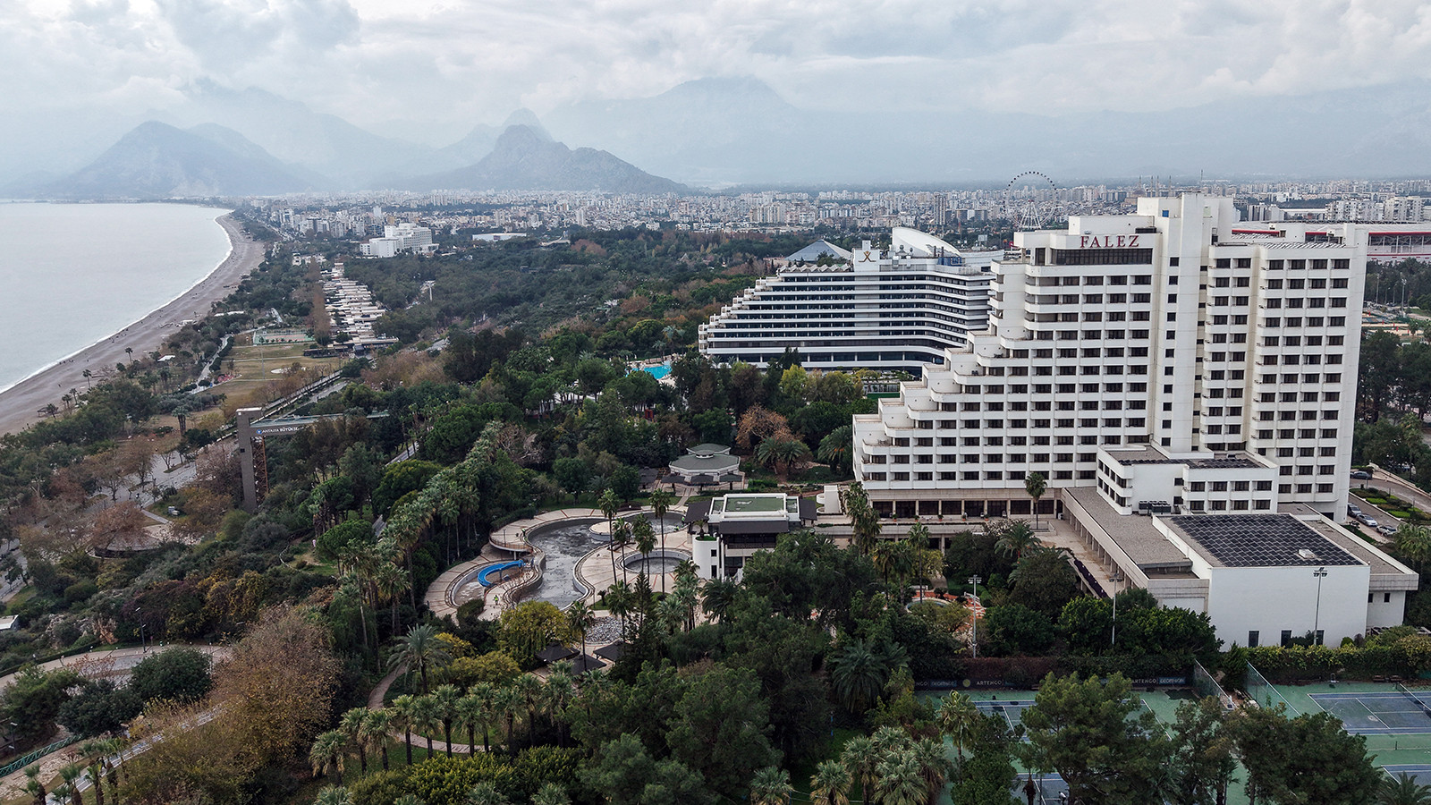 Milyarlarca dolar değerinde! 5 yıldızlı 3 otelin tapularının iptali için dava