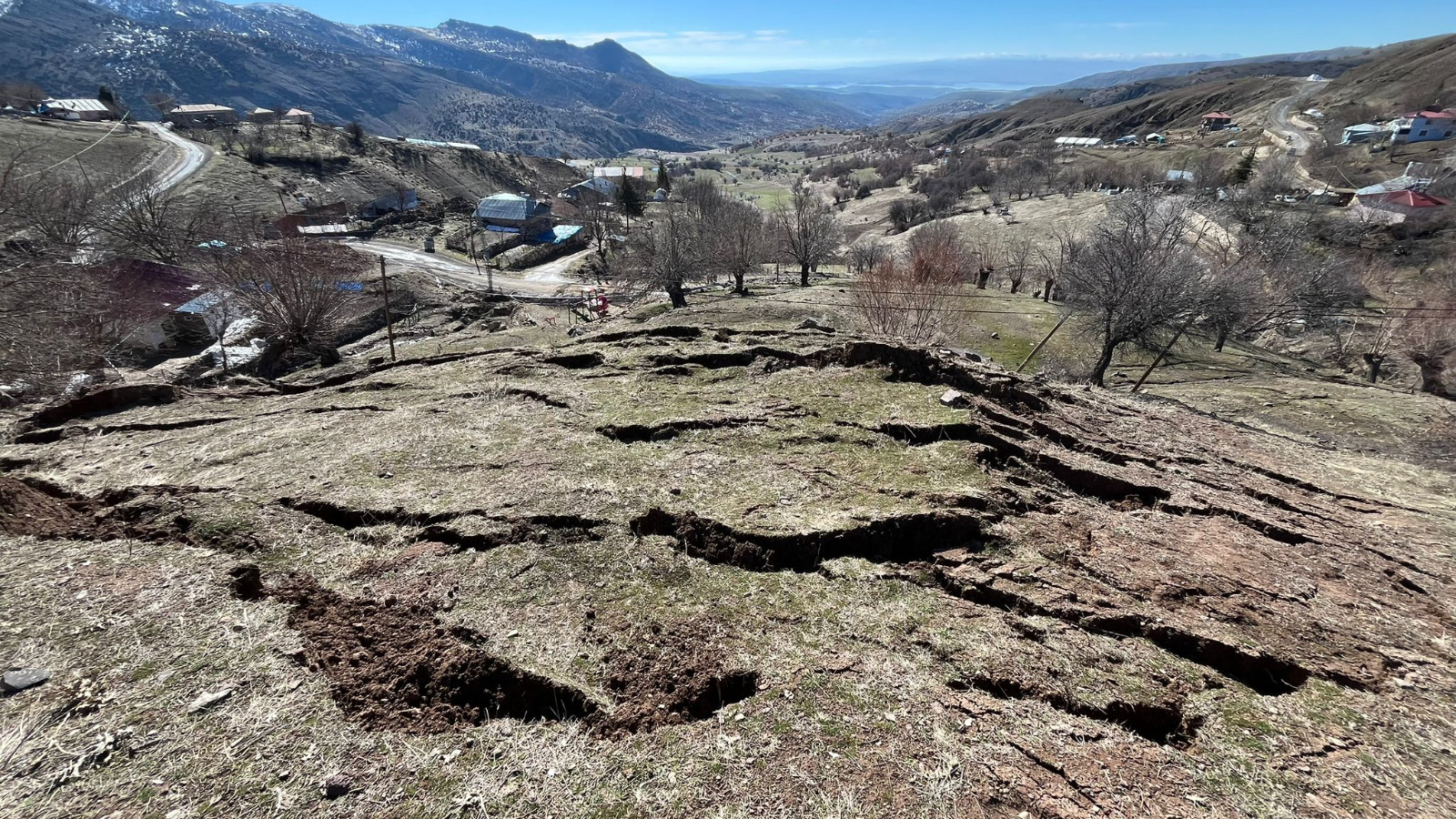 Tunceli'deki Toratlı köyü için flaş karar: Evler boşaltıldı