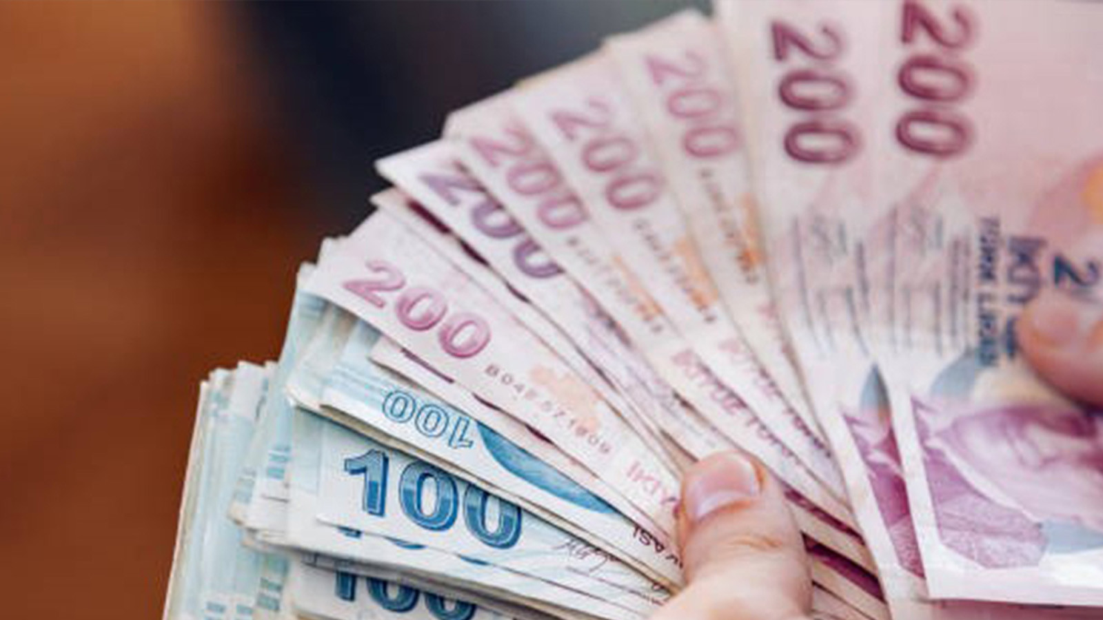 Emekli bayram ikramiyesi ne kadar olacak? Masada 3 senaryo var!