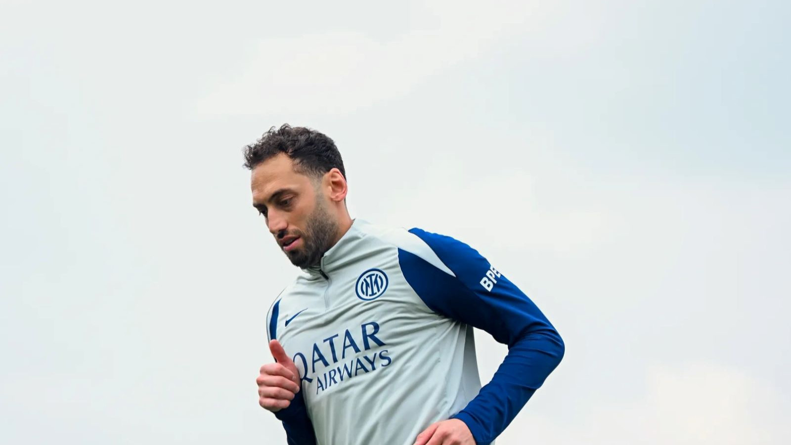 Hakan Çalhanoğlu'ndan kötü haber