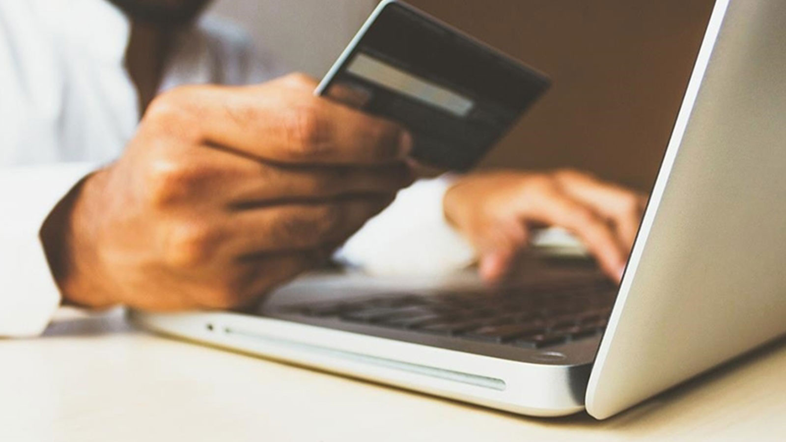 Kartlı ödemeler 2,3 trilyon liraya yükseldi