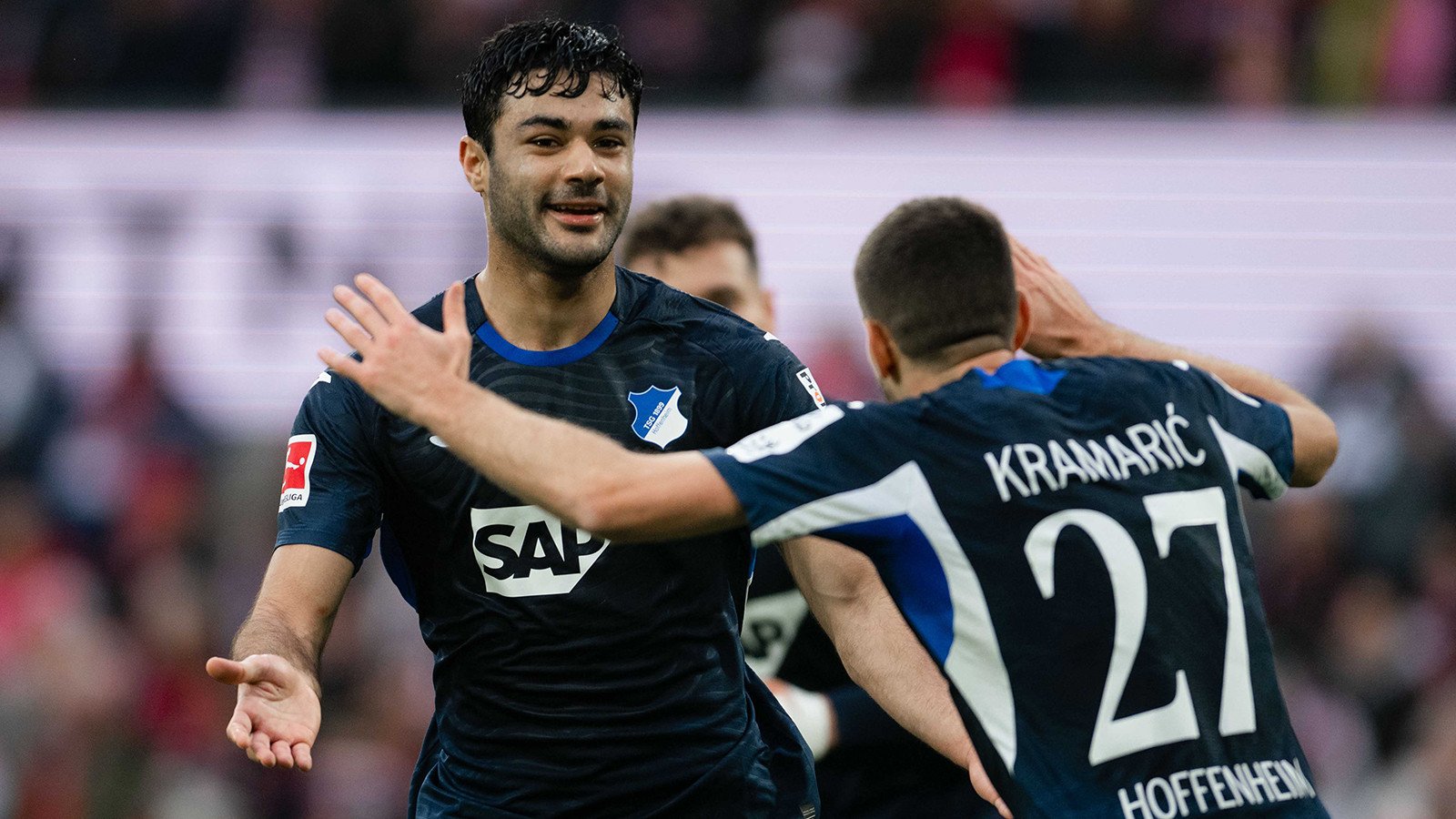 Milli futbolcu Ozan Kabak için Avrupa devleri pusuda bekliyor