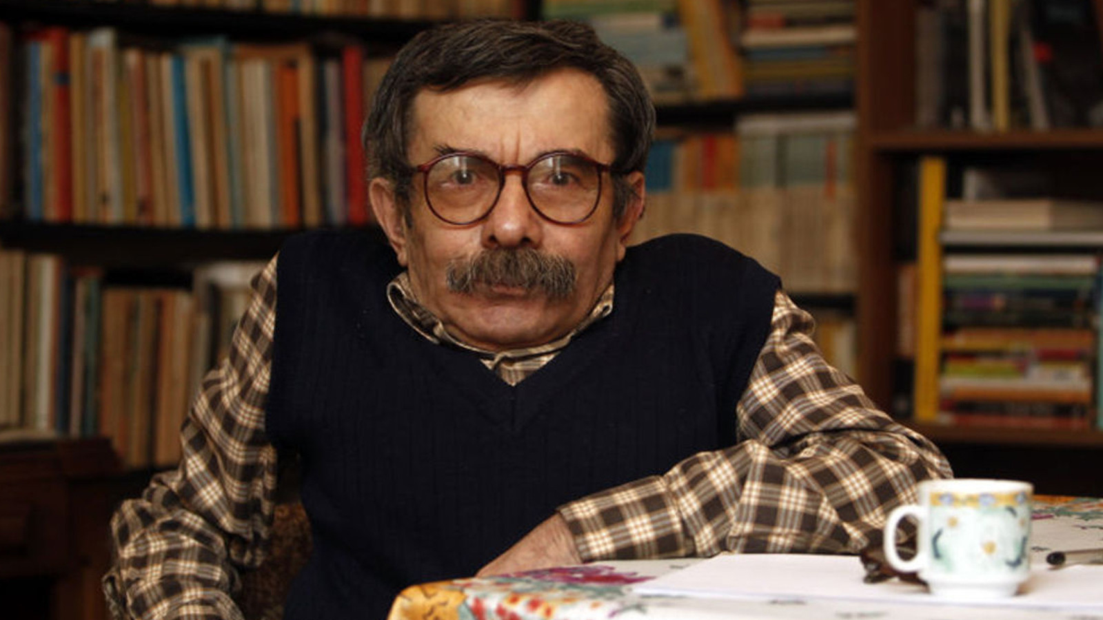 Usta yazar Necati Tosuner hayatını kaybetti