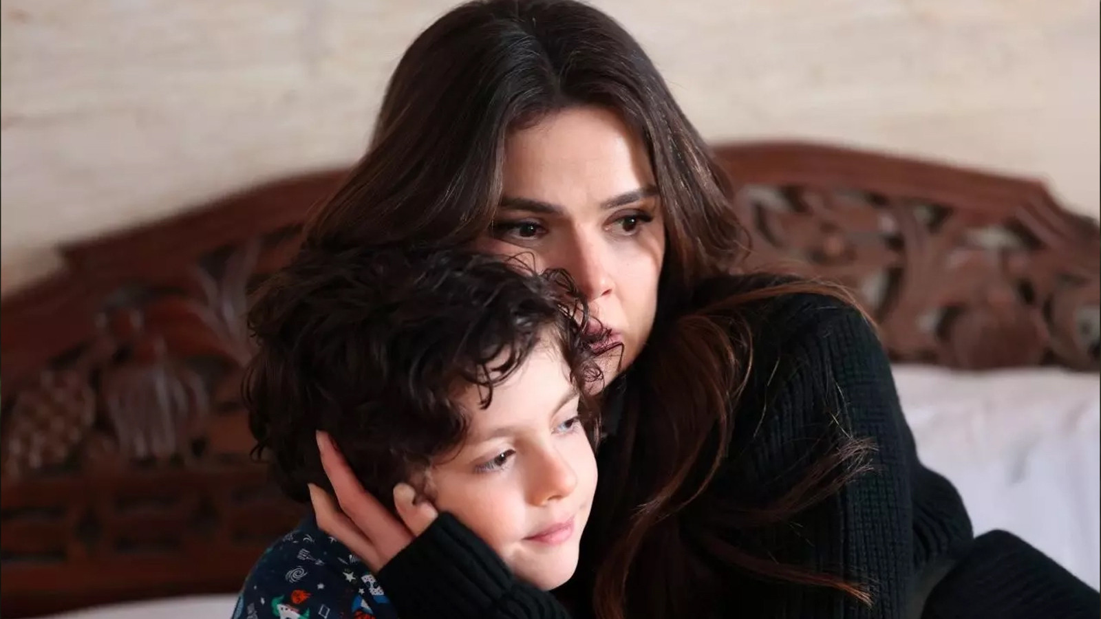 Uzak Şehir 51. Bölüm Yeni Bölüm Tek Parça Full İzle! Kanal D Uzak Şehir son bölüm izle!