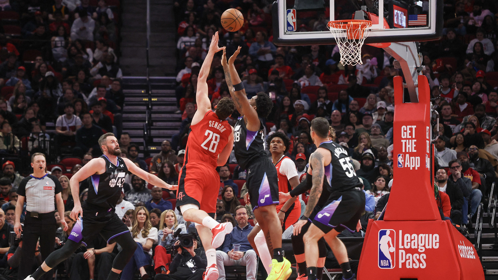 Alperen Şengün triple-double'ın kıyısından döndü! Houston Rockets Utah Jazz'ı ezdi geçti