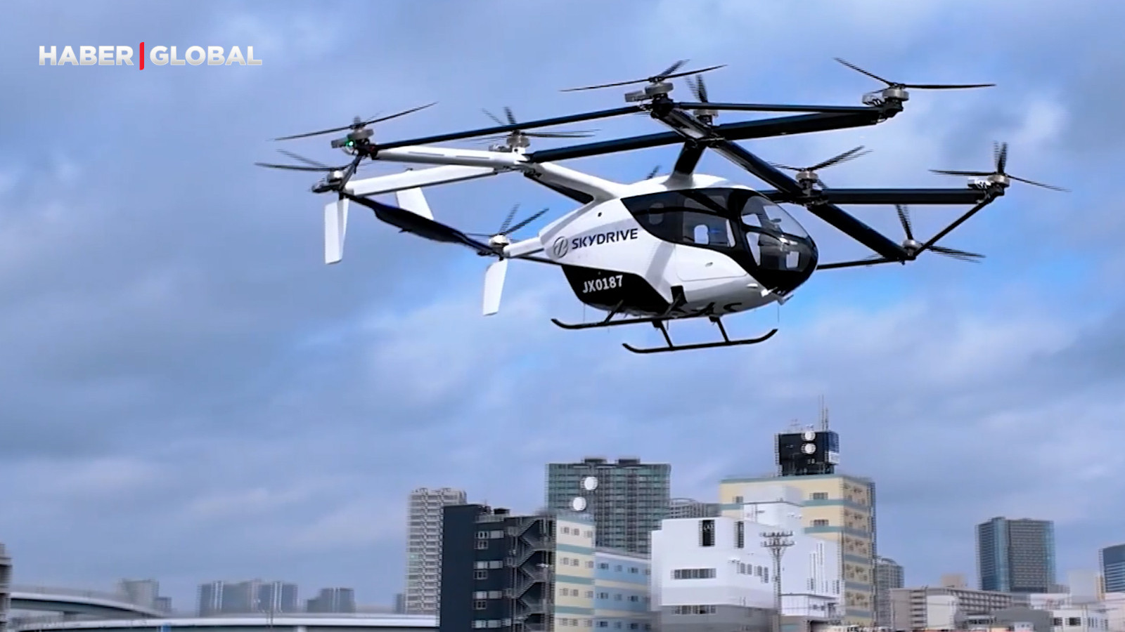 Japon firmanın uçan arabası ilk kez Tokyo semalarında