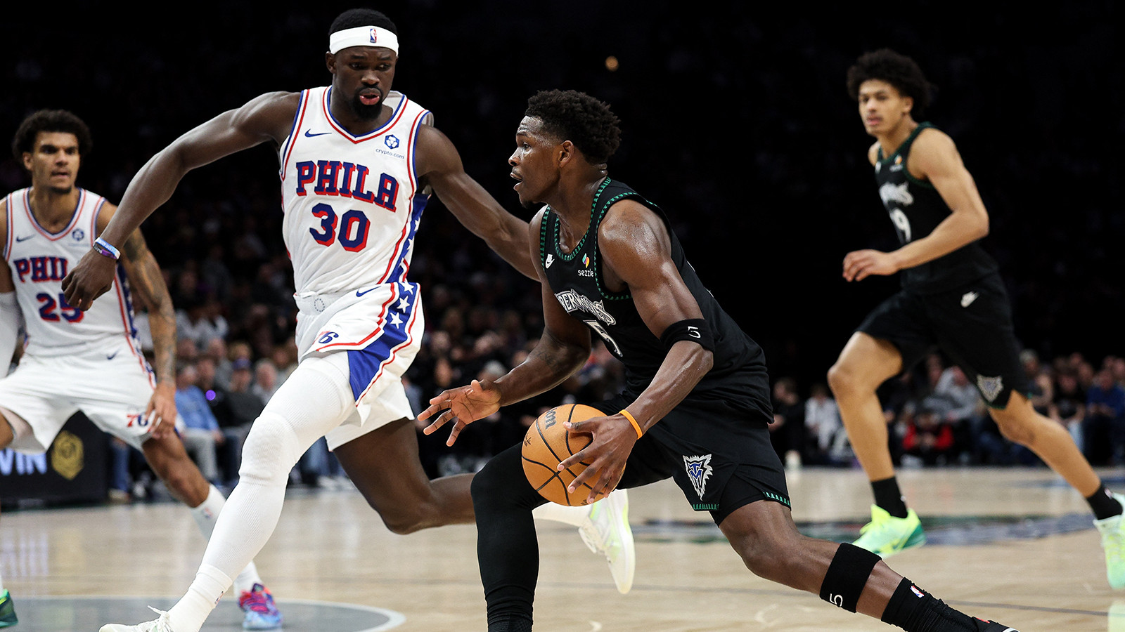 Milli basketbolcu Adem Bona'dan Philadelphia 76ers'ın galibiyetine katkı