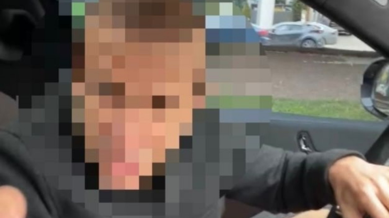 Kocaeli'de bebekli aileye tabanca gösteren şahıs gözaltına alındı