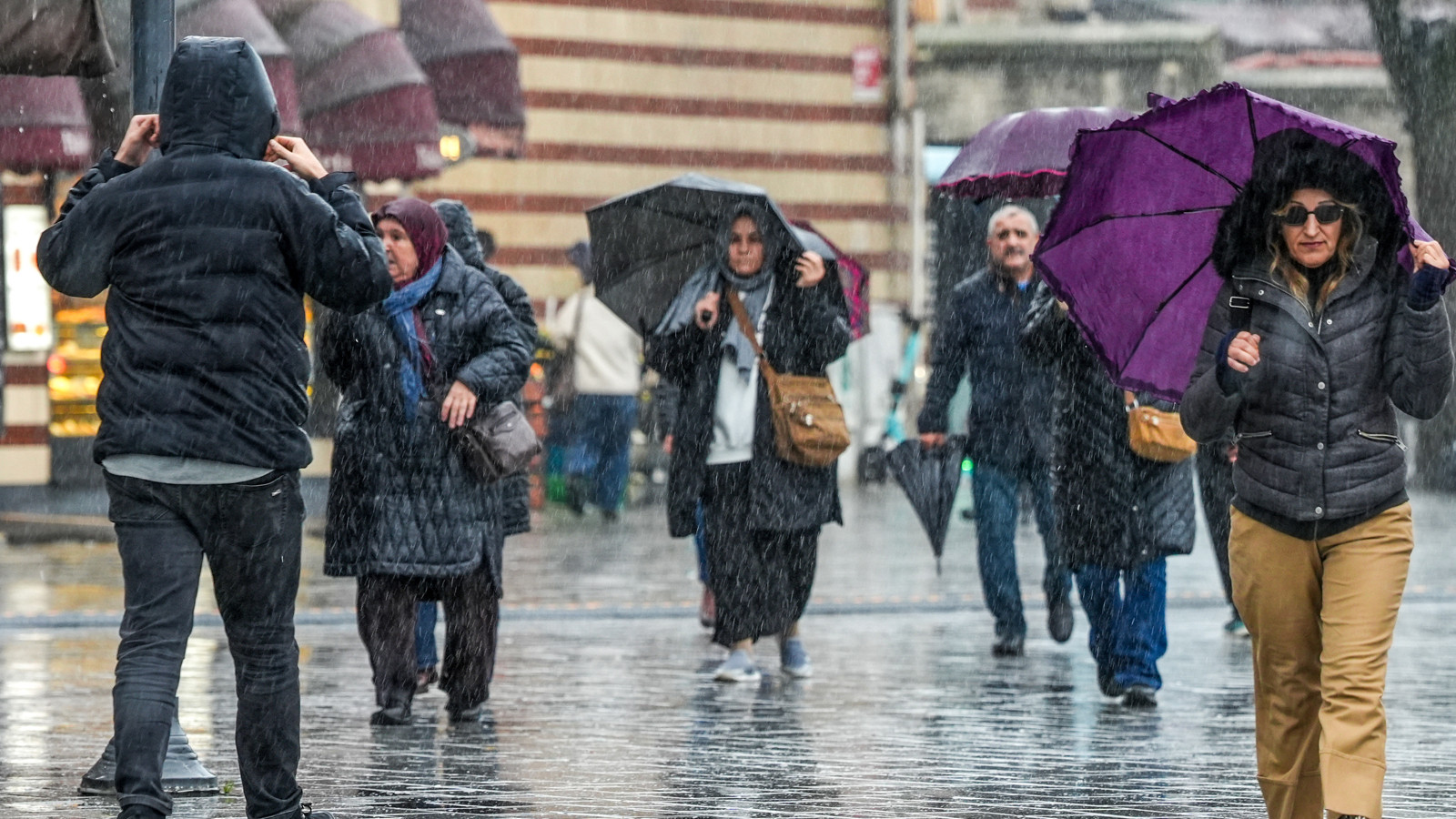 Meteoroloji saat verdi: 34 ilde alarm 3 gün sağanak, kar ve fırtına sürecek