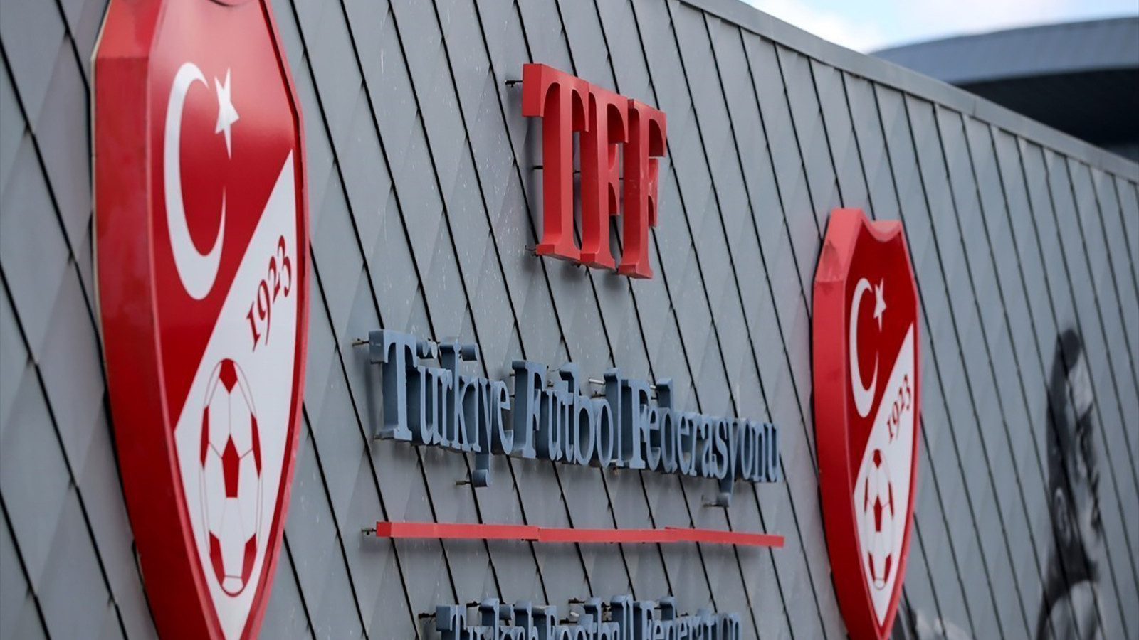 TFF, Galatasaray ve Samsunspor'un Süper Lig'deki maçlarını erteledi