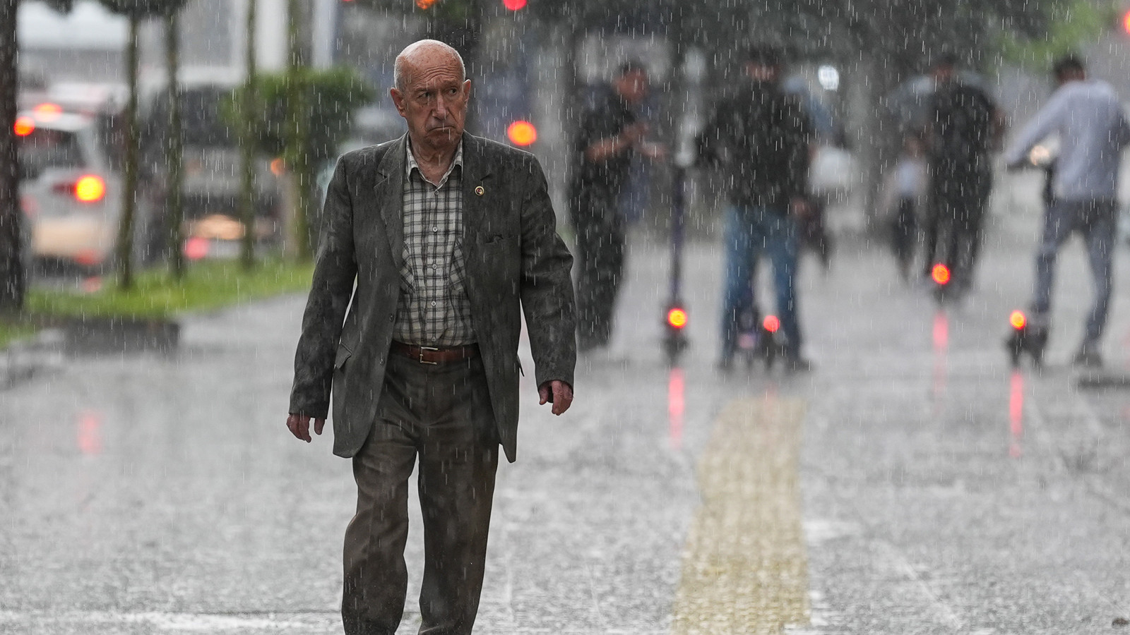 6 şehrimizi 1 Mart günü sağanak yağış esir alacak! İşte o iller