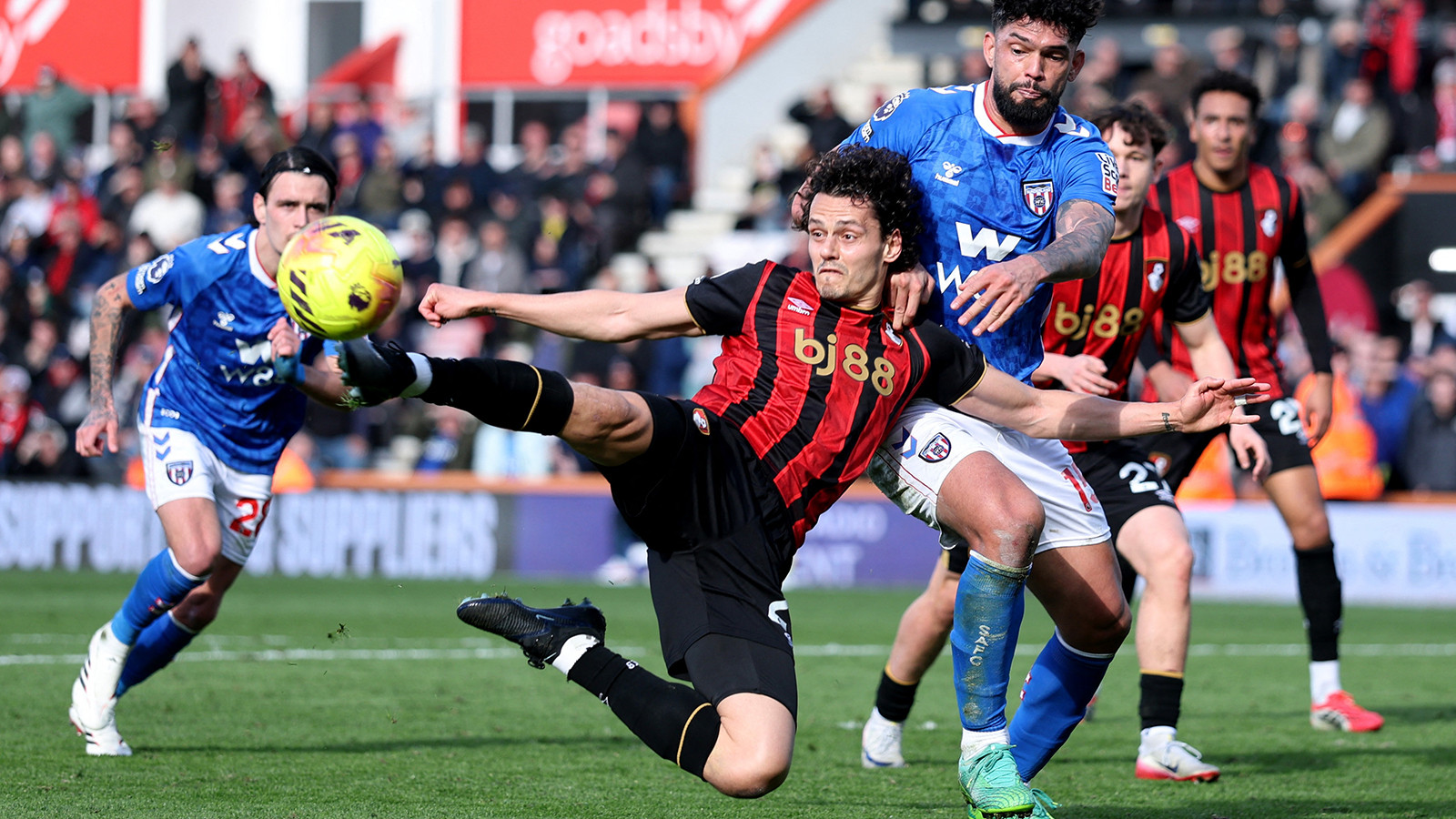 Enes Ünal süre aldı, Bournemouth ile Sunderland yenişemedi