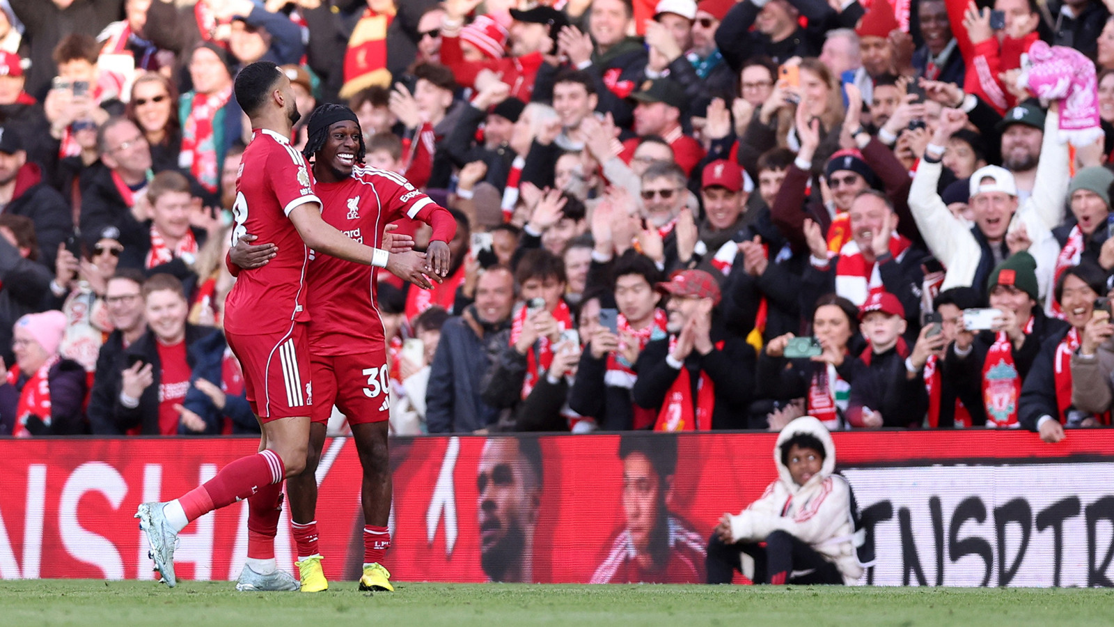 Galatasaray'ın rakibi Liverpool'dan 5 gollü galibiyet