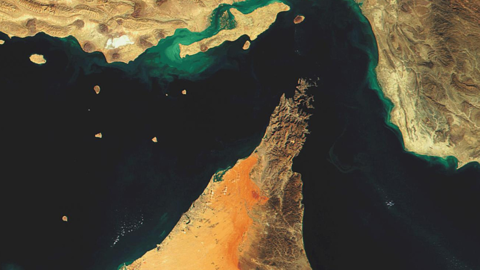 Hürmüz Boğazı'nda petrol sevkiyatı durdu