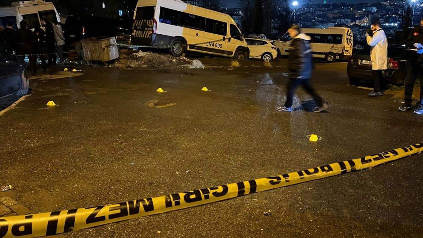 İstanbul'da olaylı gece! Uyuşturucu satıcılarına operasyon: Jandarmaya ateş açıldı