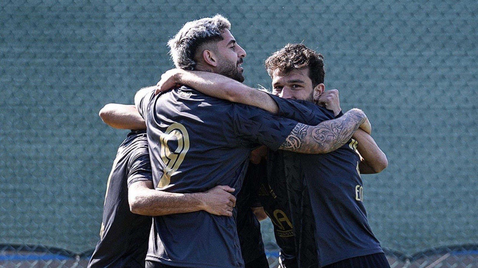 Batman Petrolspor 4 gol attı, liderliğini sürdürdü