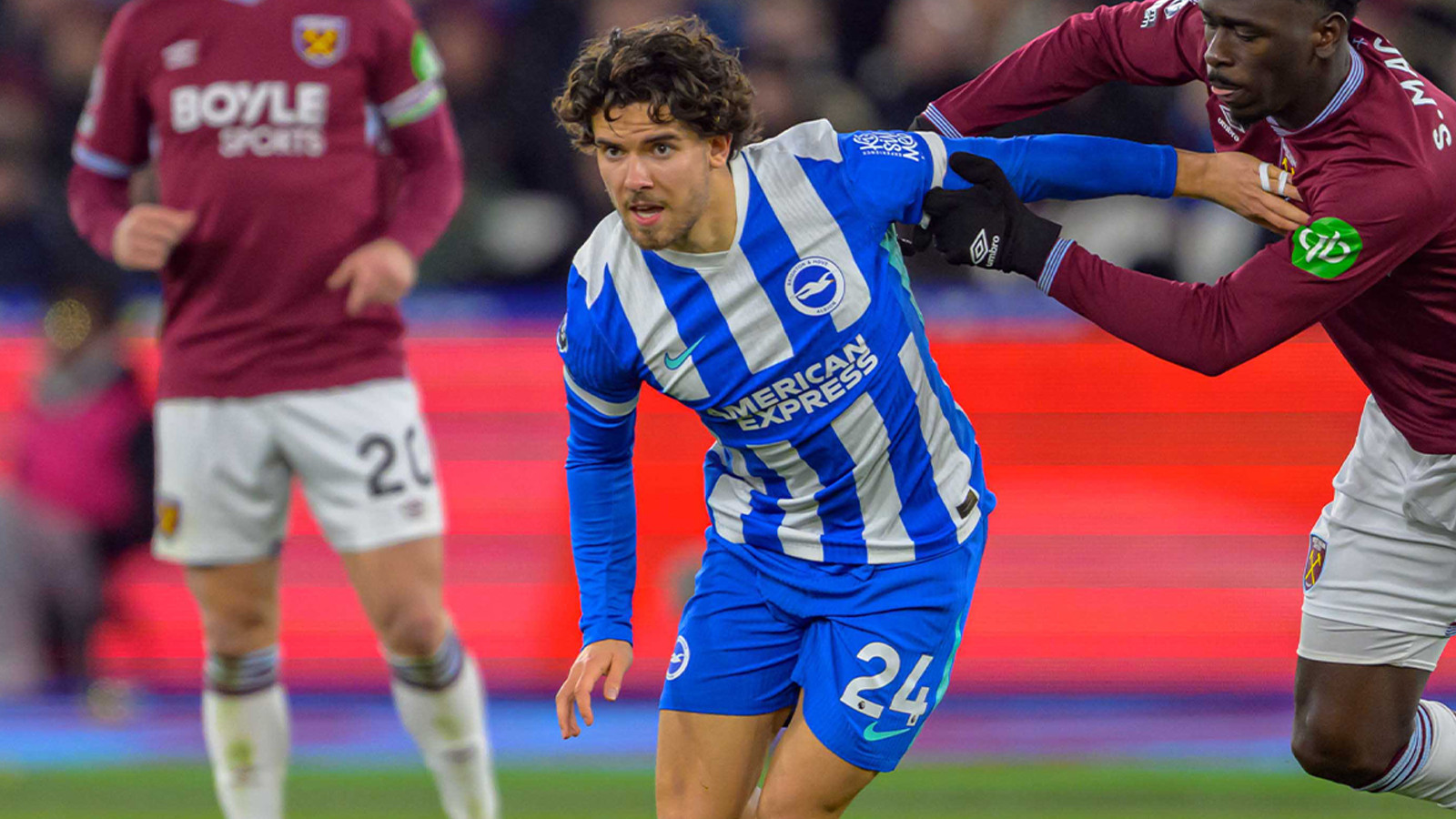 Brighton Nottingham Forest maçı, Ferdi Kadıoğlu ilk 11'de!