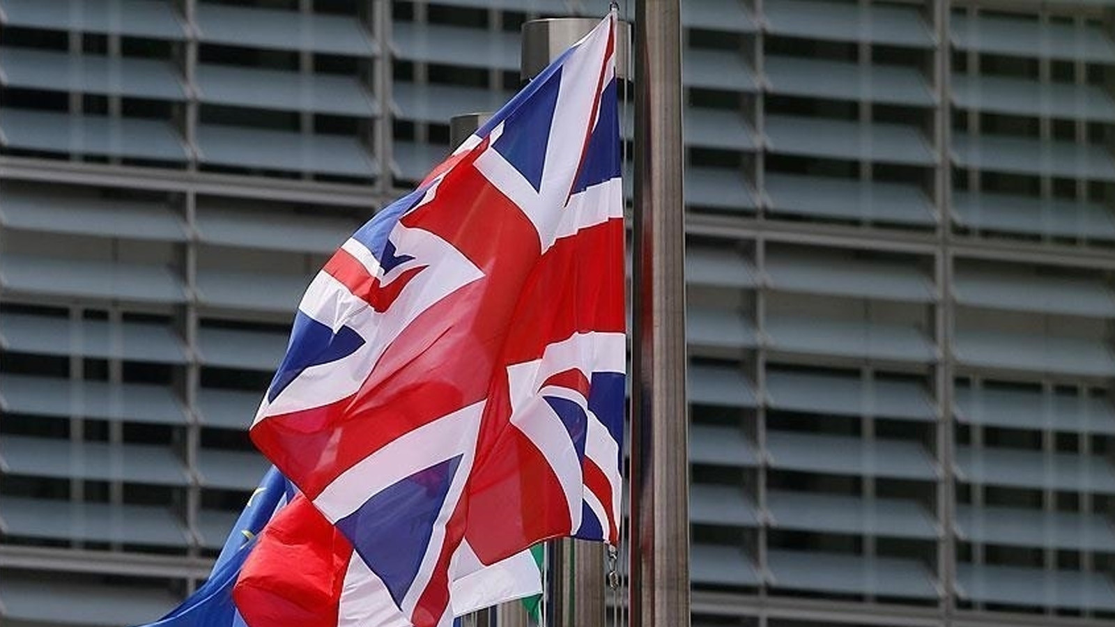 İngiltere duyurdu: GKRY'ye iki füze fırlatıldı