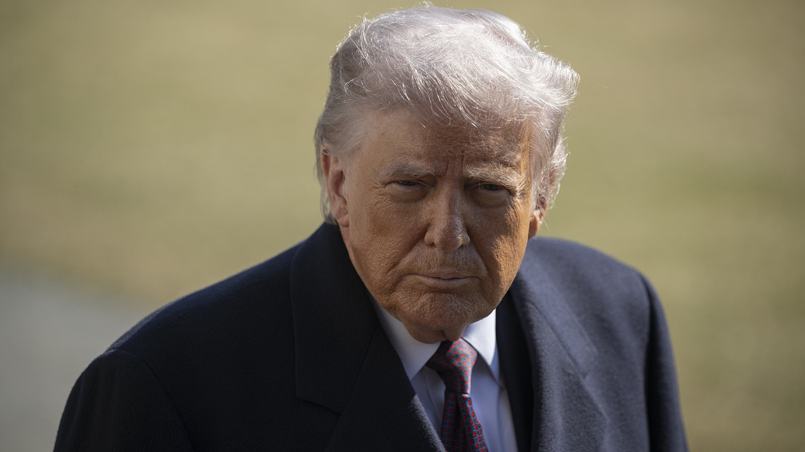 Trump'tan İran mesajı: Ağır darbe alıyorlar