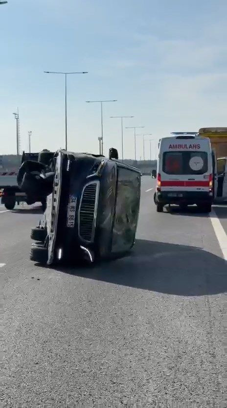 Nelson Semedo’nun eşi trafik kazası geçirdi! Araç devrildi - Resim: 3