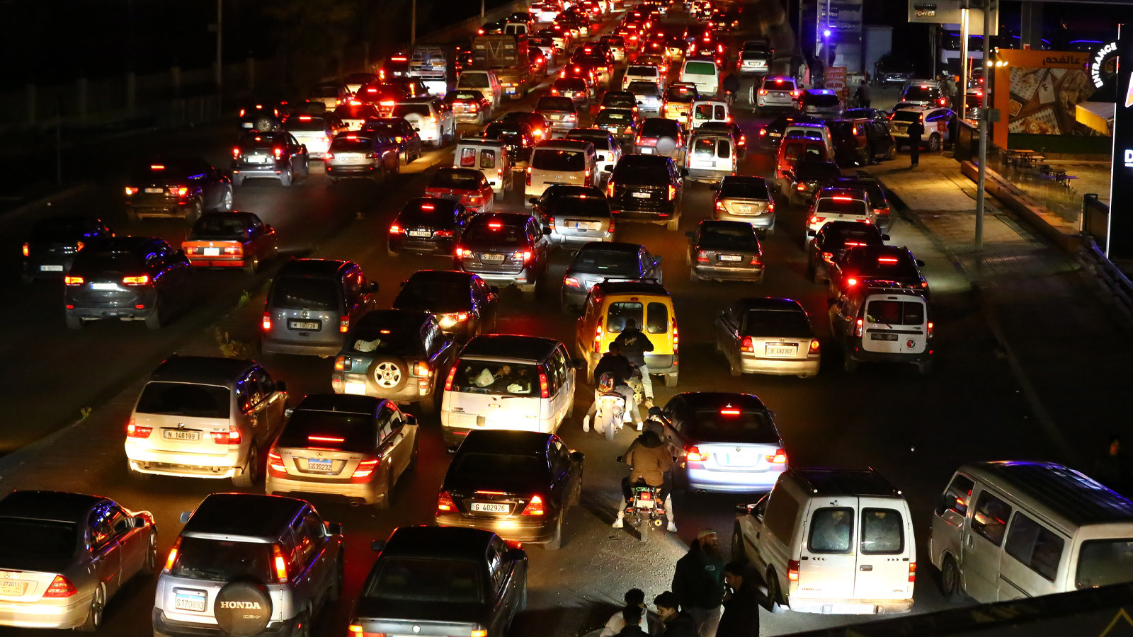 İsrail'in saldırı tehdidinde bulunduğu Lübnan'ın güneyinde göç başladı
