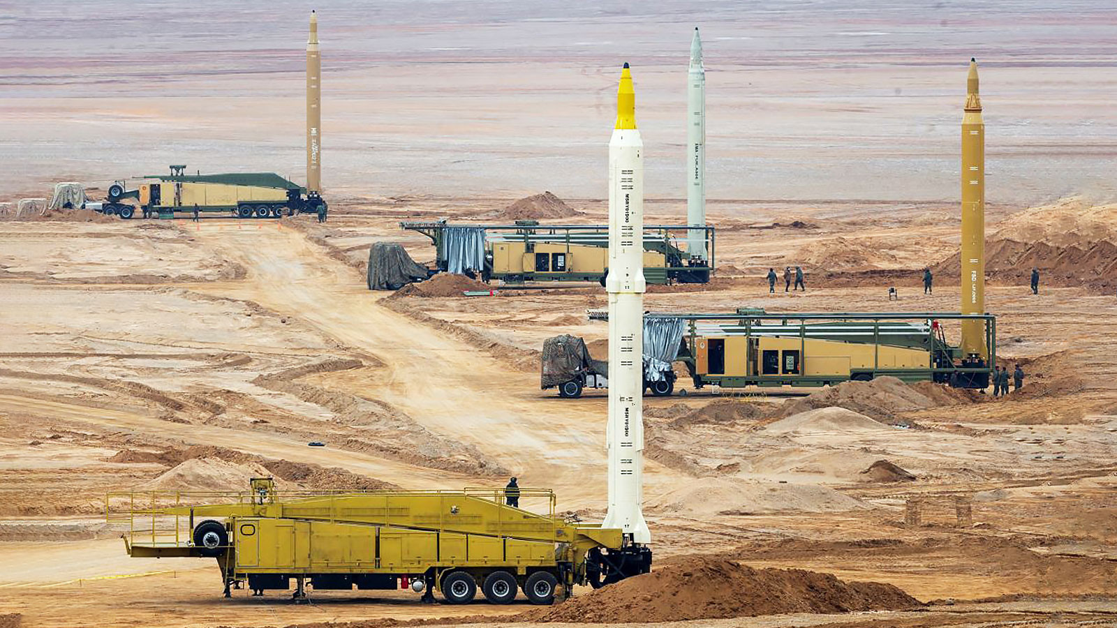 Mühimmat stoku belirleyici, İran’ın zayıf karnı hava ve deniz gücü